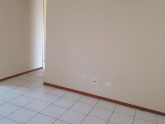 2 Bedroom Apartment in Glen Marais