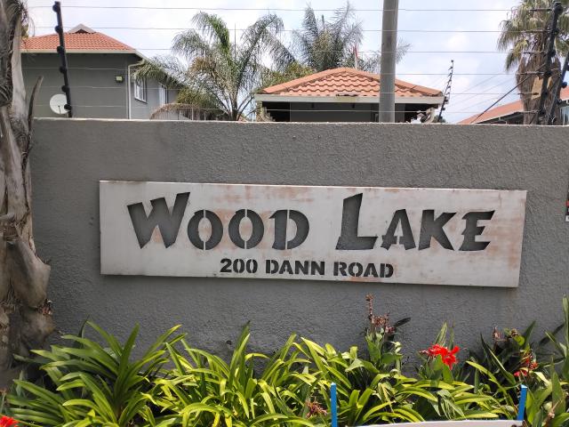2 Bedroom Apartment in Glen Marais