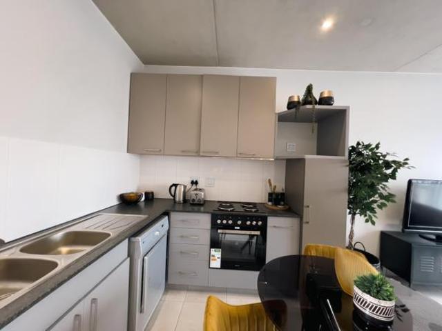 2 Bedroom Apartment in Glen Marais