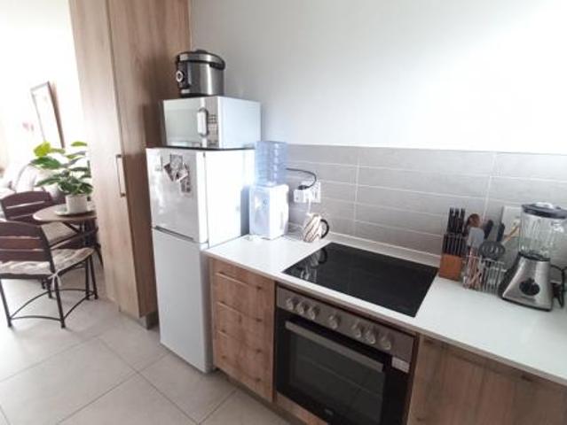 2 Bedroom Apartment in Glen Marais