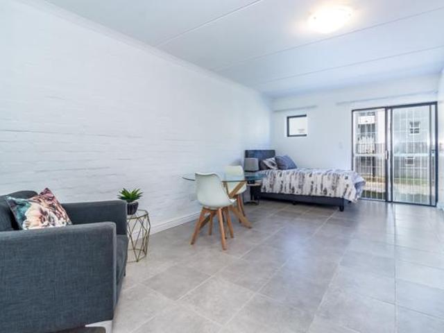 2 Bedroom Apartment in Glenhaven