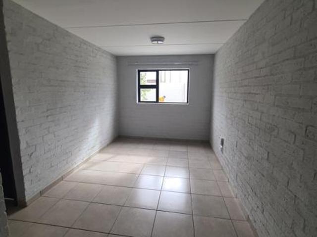 2 Bedroom Apartment in Goodwood Central