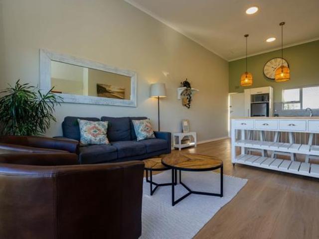 2 Bedroom Apartment in Goose Valley Golf Estate