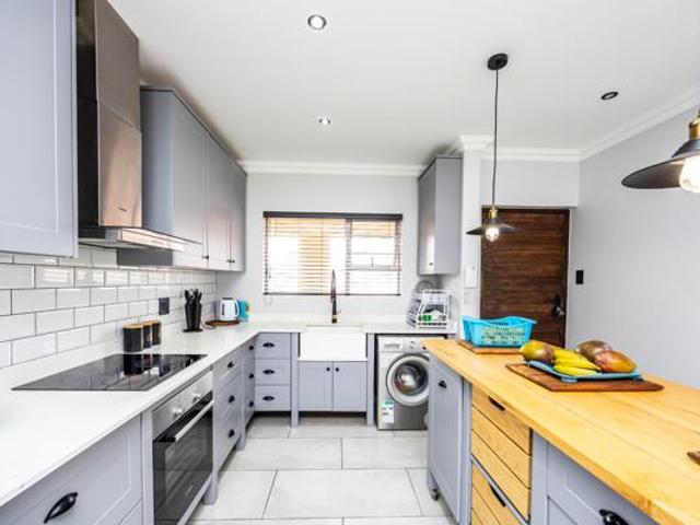 2 Bedroom Apartment in Gonubie