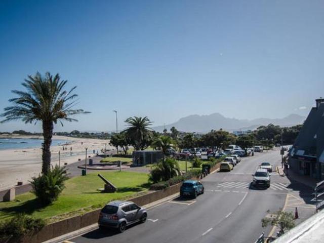 2 Bedroom Apartment in Gordon's Bay Village