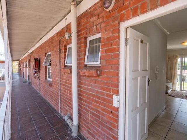 2 Bedroom Apartment in Grahamstown Makhanda Central