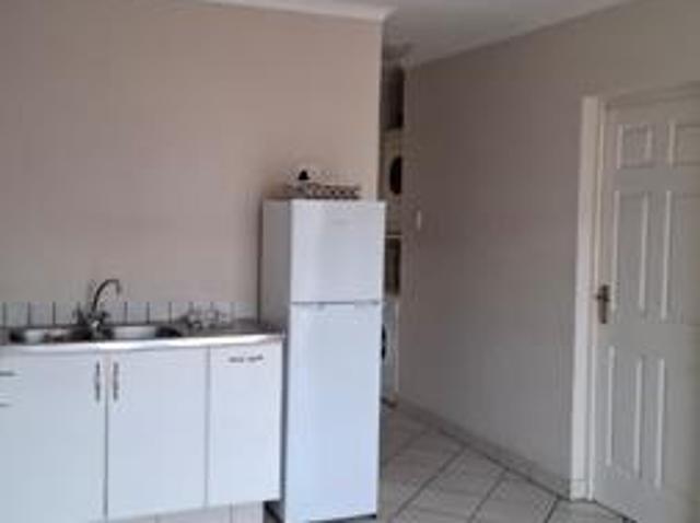 2 Bedroom Apartment in Grahamstown Makhanda Central