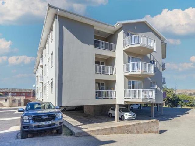 2 Bedroom Apartment in Grahamstown Makhanda Central