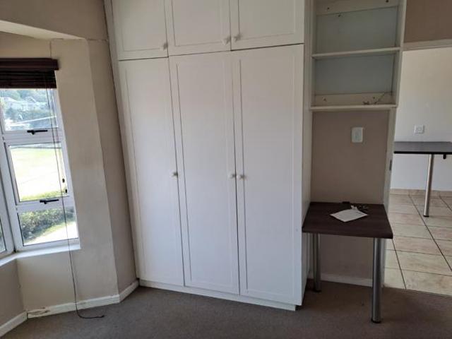 2 Bedroom Apartment in Grahamstown Makhanda Central