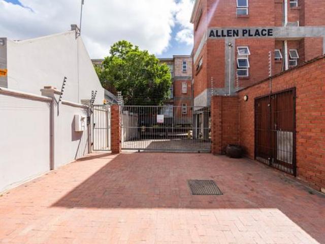 2 Bedroom Apartment in Grahamstown Makhanda Central