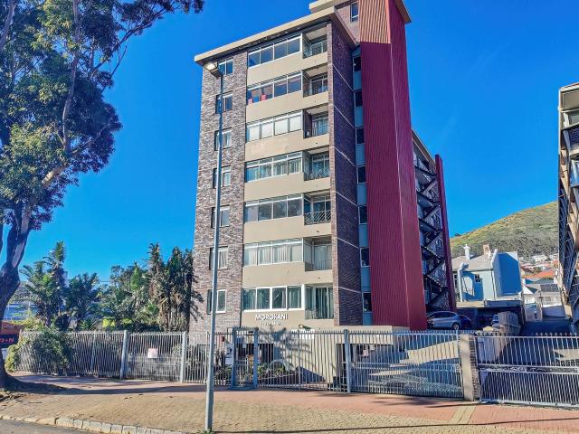 2 Bedroom Apartment in Green Point