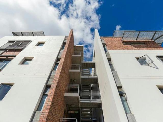 2 Bedroom Apartment in Green Point