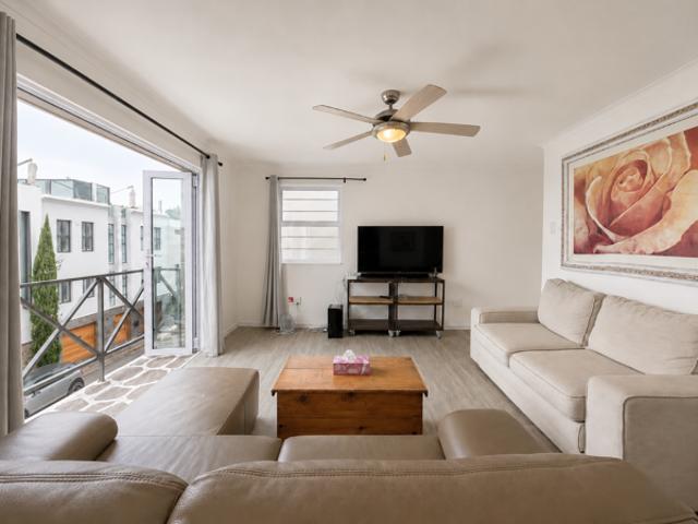 2 Bedroom Apartment in Green Point
