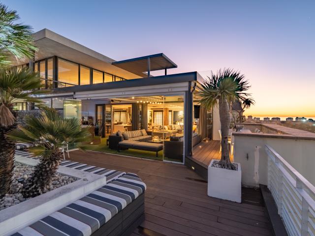 2 Bedroom Apartment in Green Point