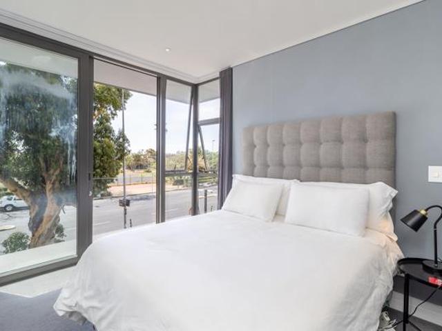 2 Bedroom Apartment in Green Point