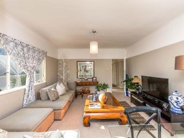 2 Bedroom Apartment in Green Point