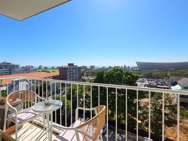 2 Bedroom Apartment in Green Point