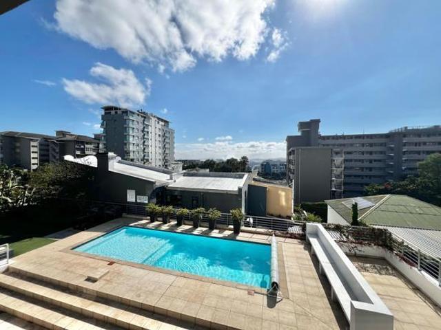 2 Bedroom Apartment in Green Point