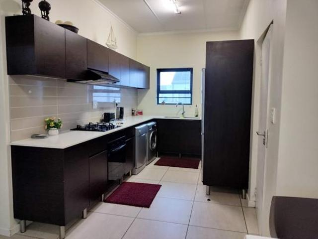 2 Bedroom Apartment in Greenstone Hill