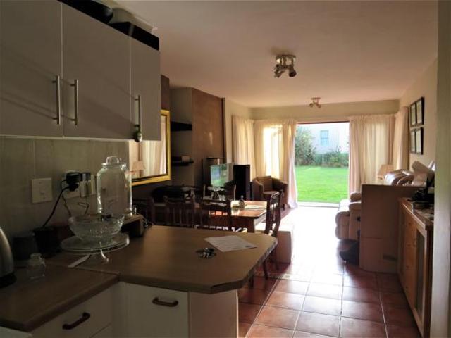 2 Bedroom Apartment in Greenways Golf Estate