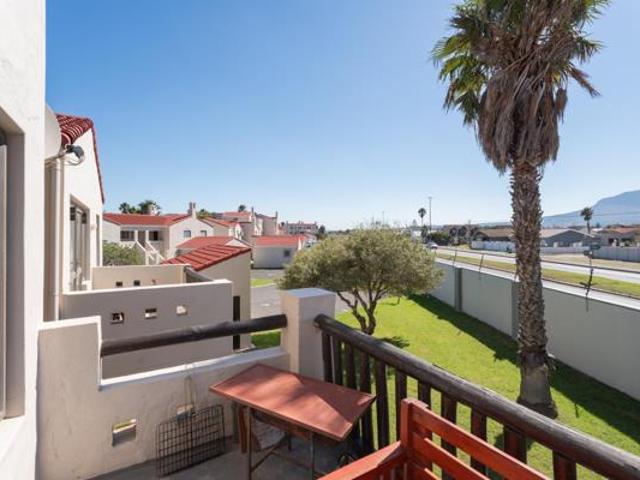 2 Bedroom Apartment in Greenways Golf Estate