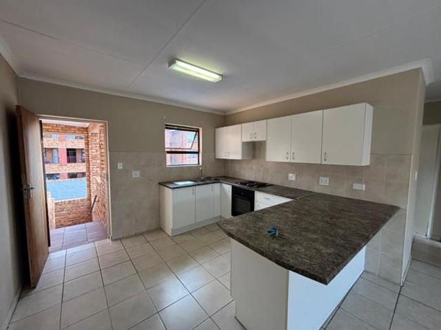 2 Bedroom Apartment in Grobler Park