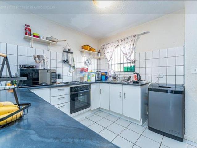 2 Bedroom Apartment in Grobler Park