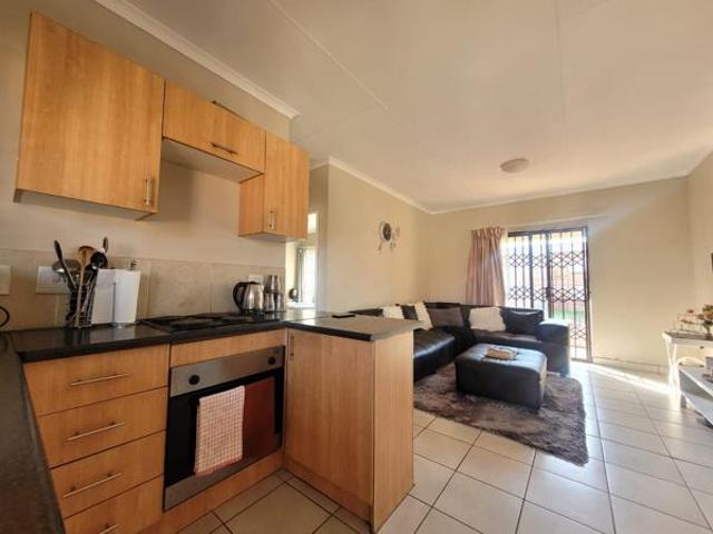 2 Bedroom Apartment in Grobler Park