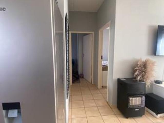 2 Bedroom Apartment in Grobler Park