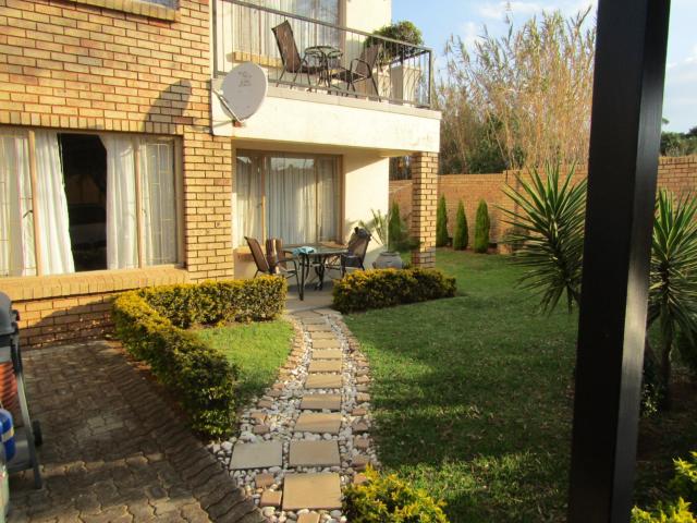 2 Bedroom Apartment in Grobler Park