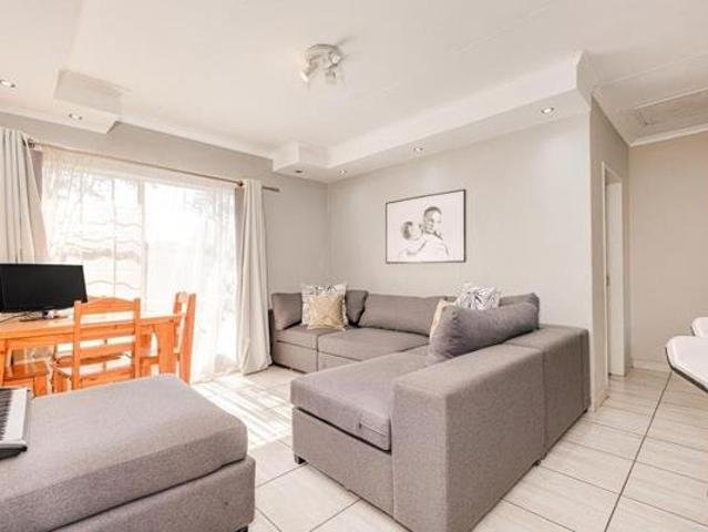 2 Bedroom Apartment in Grobler Park