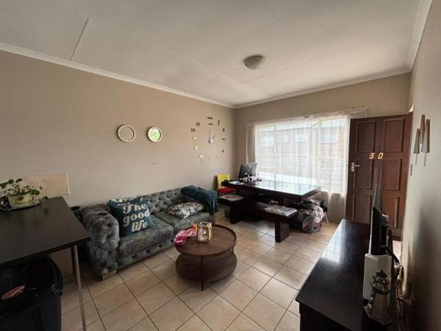 2 Bedroom Apartment in Grobler Park