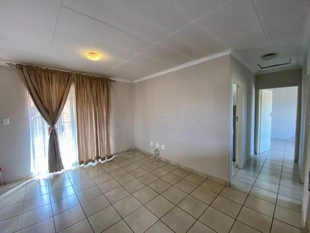 2 Bedroom Apartment in Grobler Park