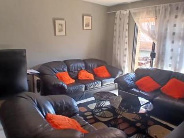 2 Bedroom Apartment in Grobler Park