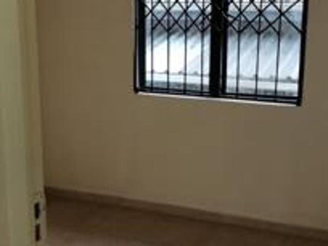 2 Bedroom Apartment in Grove End