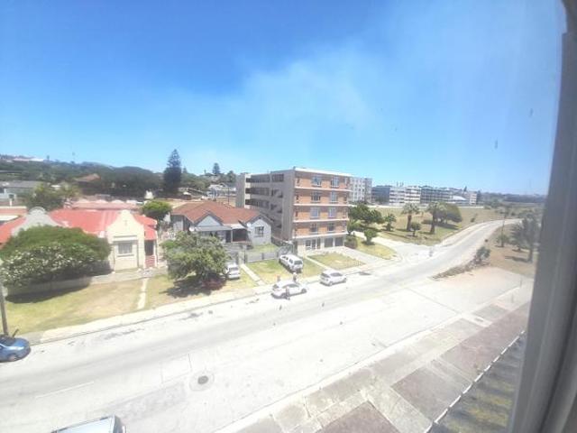 2 Bedroom Apartment in Humewood