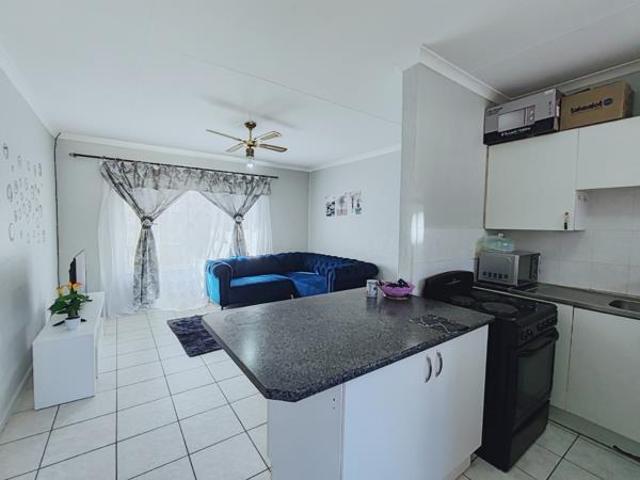 2 Bedroom Apartment in Humewood