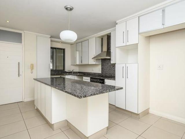 2 Bedroom Apartment in Humewood