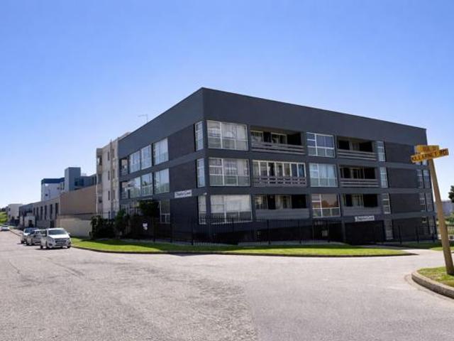 2 Bedroom Apartment in Humewood