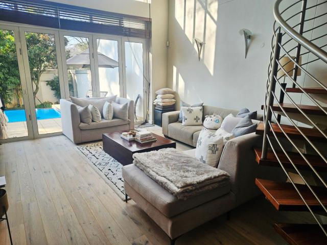 2 Bedroom Apartment in Hyde Park