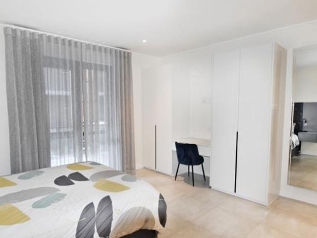 2 Bedroom Apartment in Hyde Park