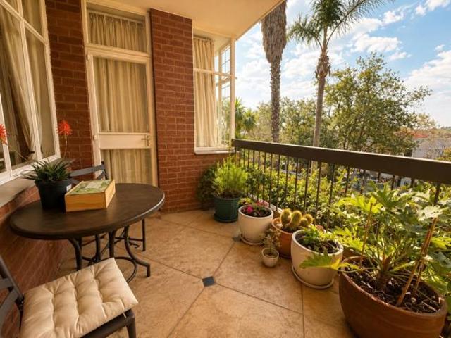 2 Bedroom Apartment in Hyde Park