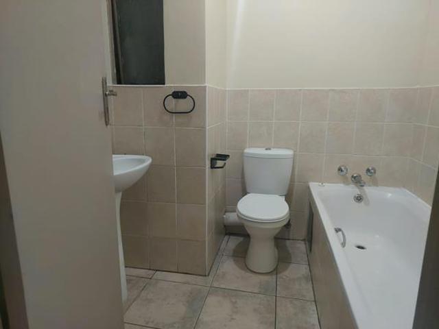 2 Bedroom Apartment in Halfway House