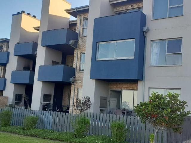 2 Bedroom Apartment in Hansmoeskraal AH