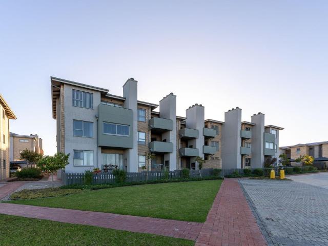 2 Bedroom Apartment in Hansmoeskraal AH