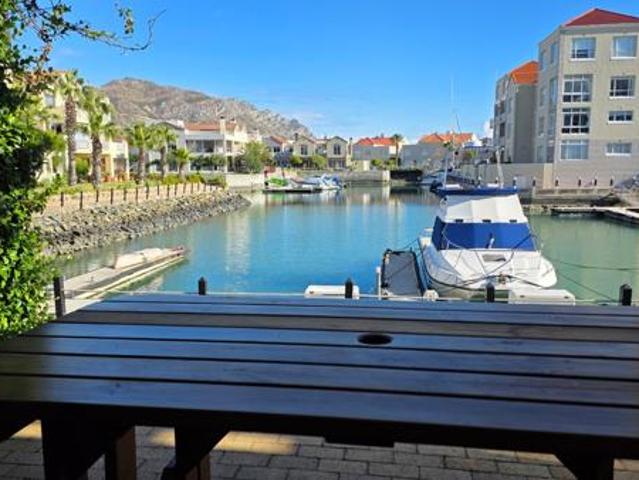 2 Bedroom Apartment in Harbour Island