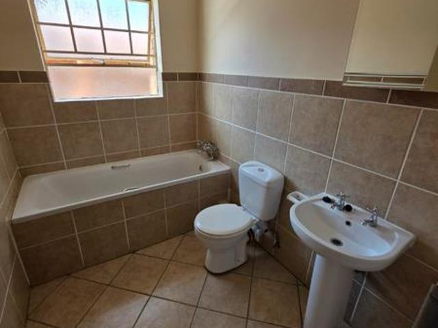 2 Bedroom Apartment in Hazeldean
