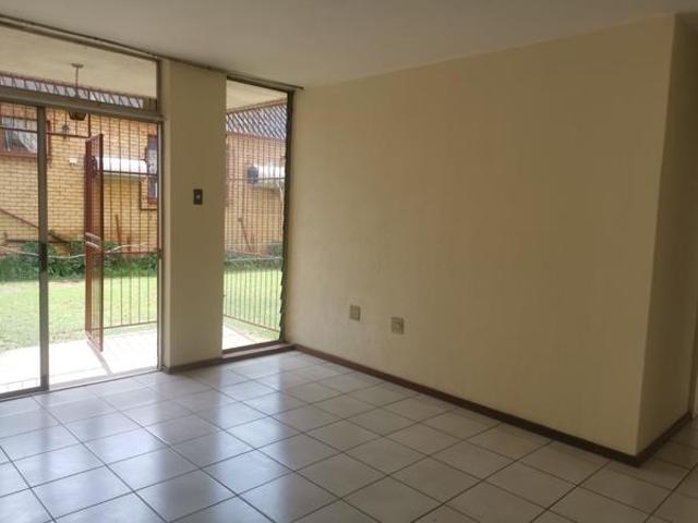 2 Bedroom Apartment in Heidelberg Central