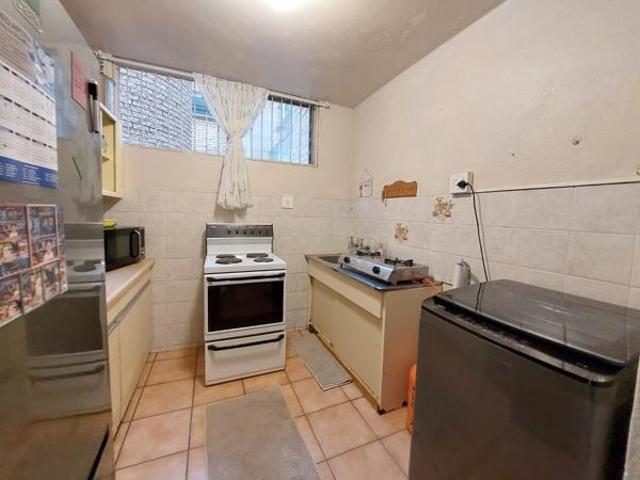 2 Bedroom Apartment in Heidelberg Central