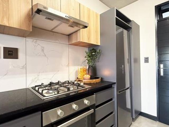 2 Bedroom Apartment in Helderfontein Estate